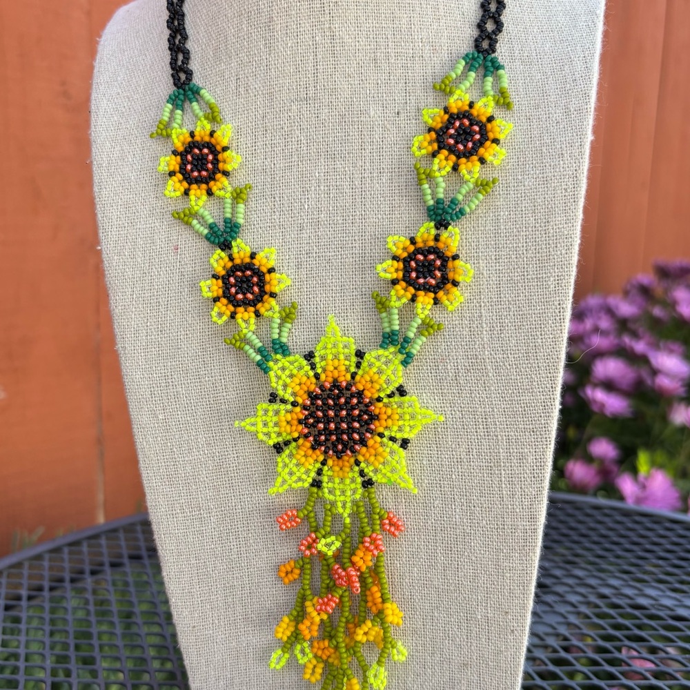 Handcrafted Beaded Sunflower Necklace and bracelet Set - Picture 2 of 7